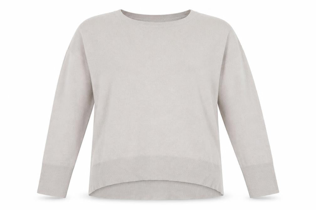 Front view of Primark women’s ivory pullover sweatshirt, size UK 18