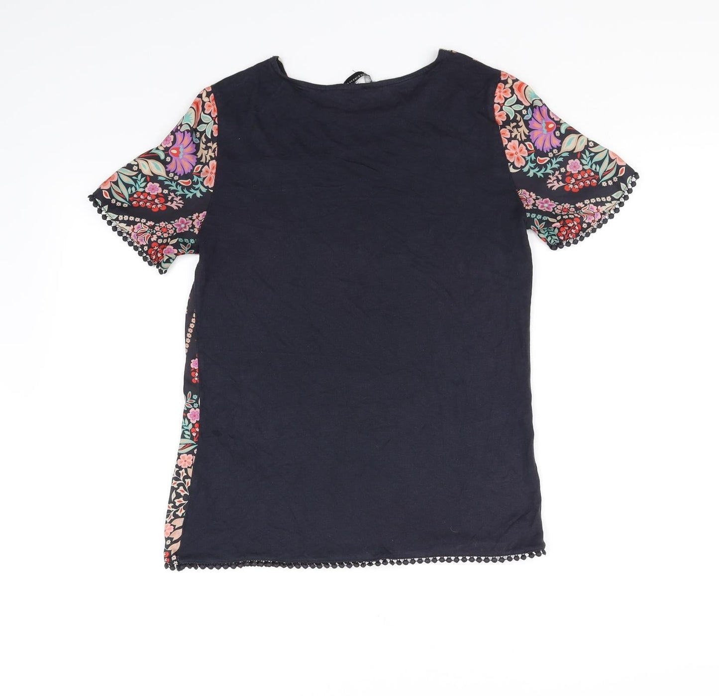 Preworn Womens Black Floral  Basic T-Shirt Size 6