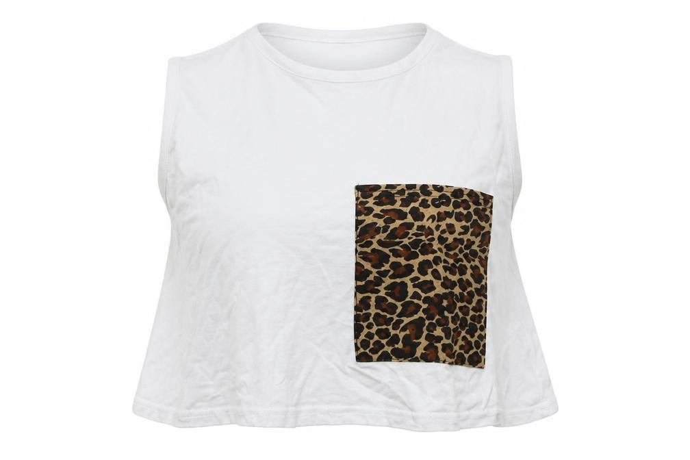 Front view of Boohoo women’s white animal print cropped tank, size UK 8