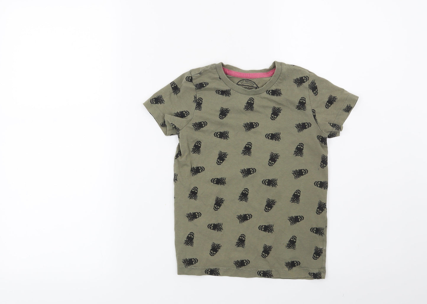 Matalan Boys Green   Basic T-Shirt Size 5 Years  - Skulls