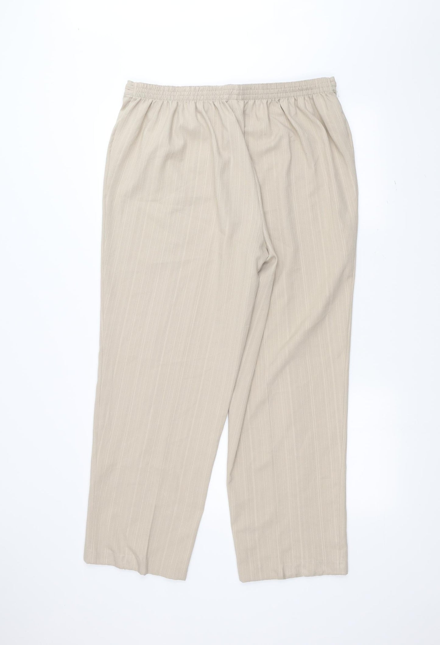 BM Womens White   Trousers  Size 18 L26 in