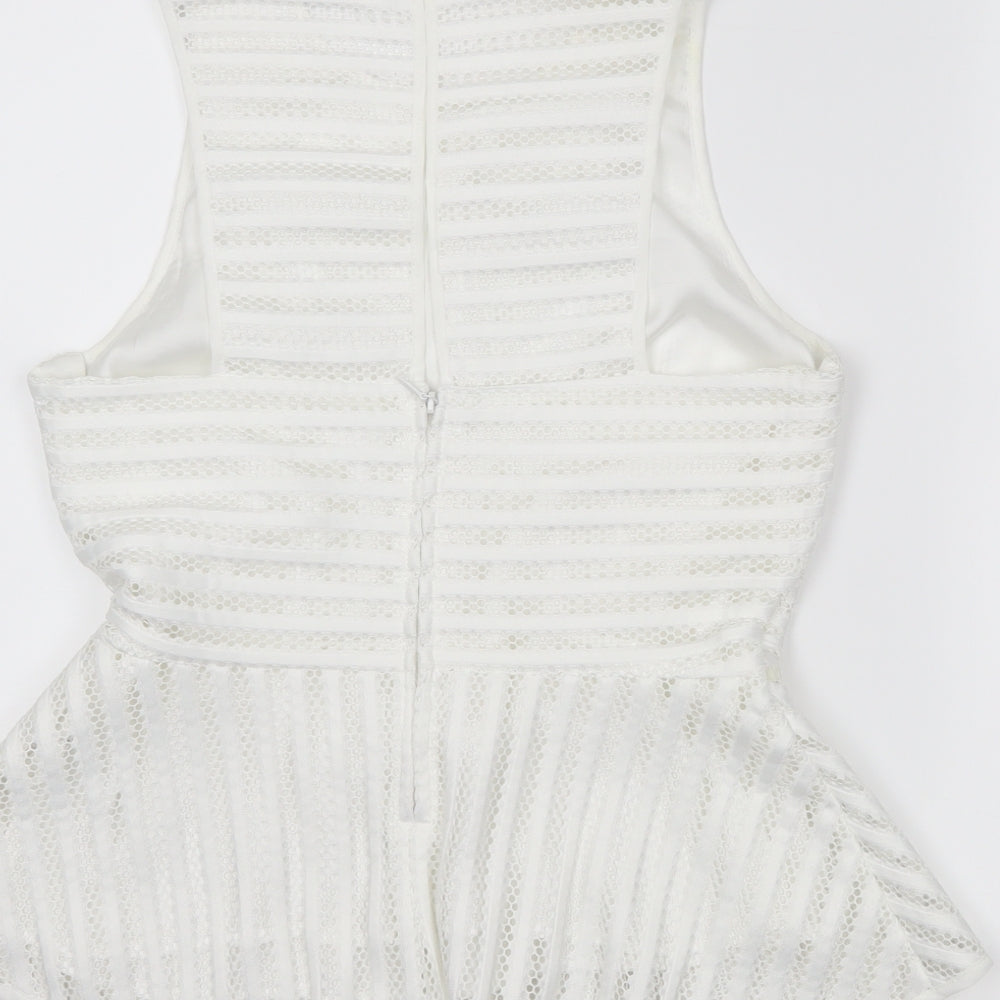 H&M Womens White Striped  Cropped Tank Size 10