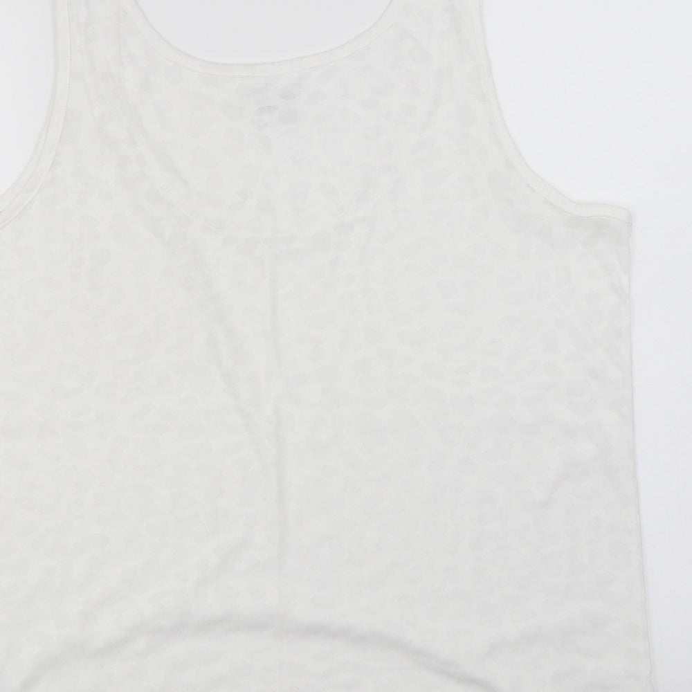 JD Williams  Womens White Animal Print  Basic T-Shirt Size 20