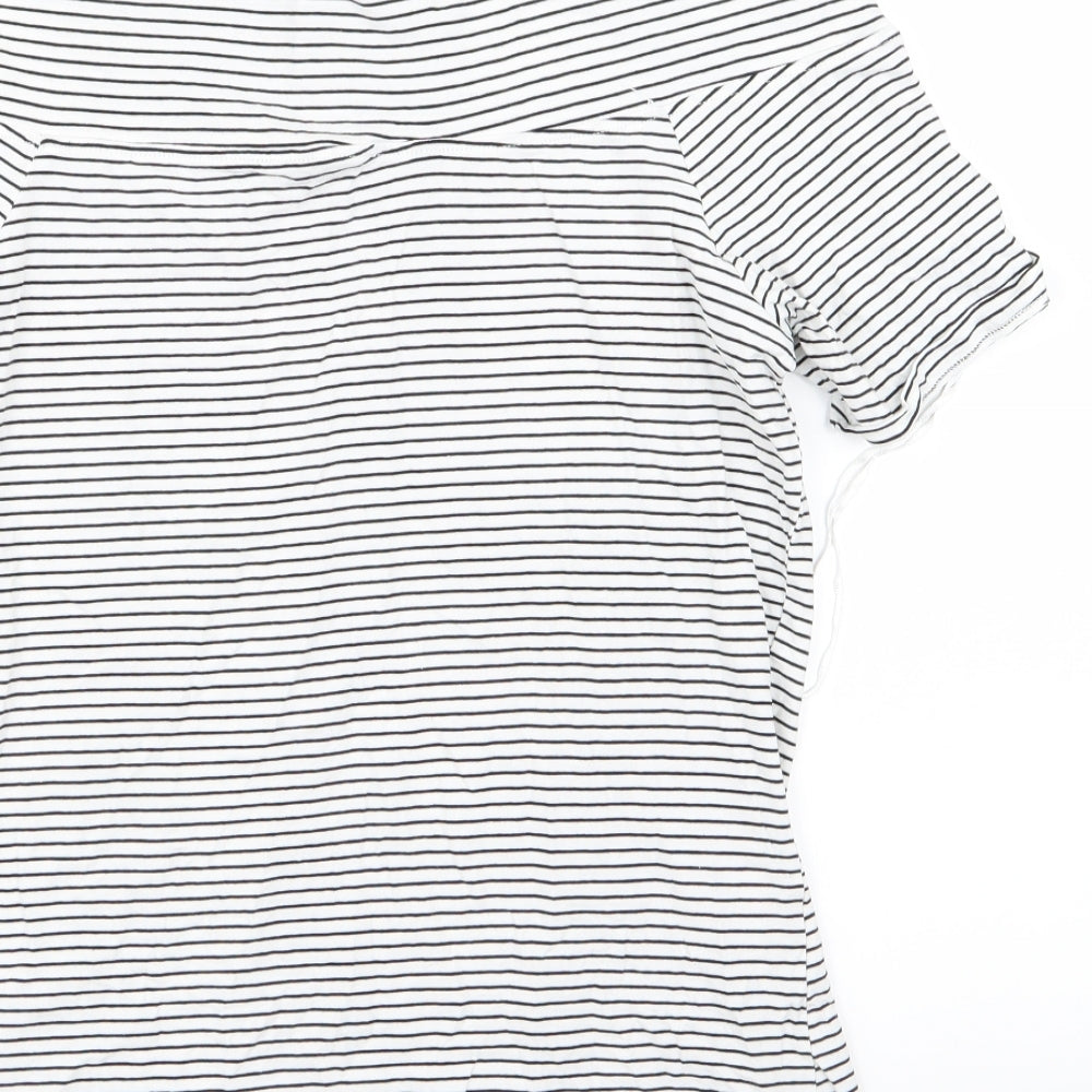 love tees Womens White Striped  Basic T-Shirt Size 14