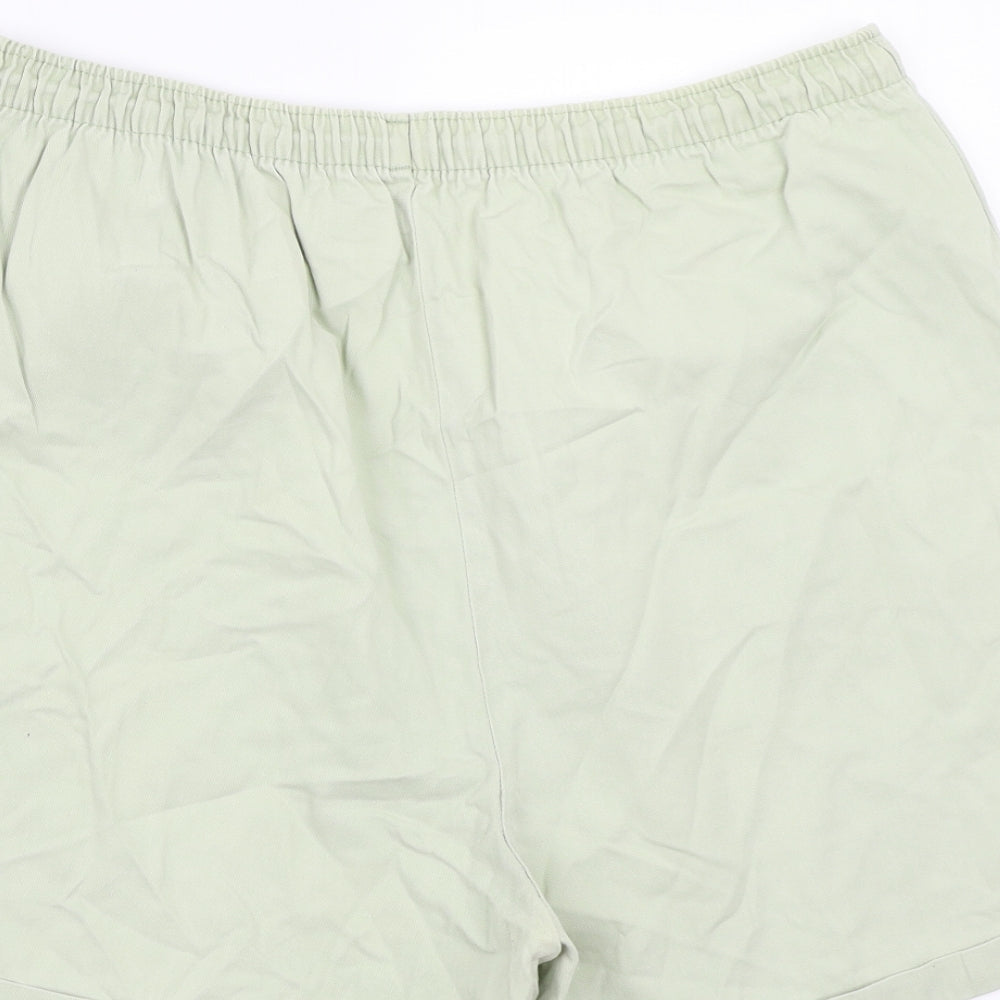 Preworn Womens Green   Bermuda Shorts Size 20