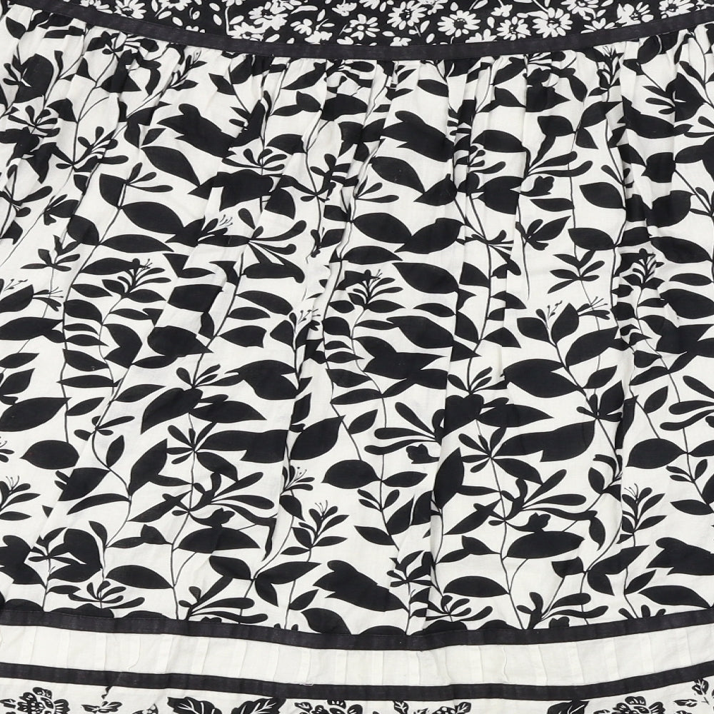 New Look  Womens Black Floral  A-Line Skirt Size 34 in