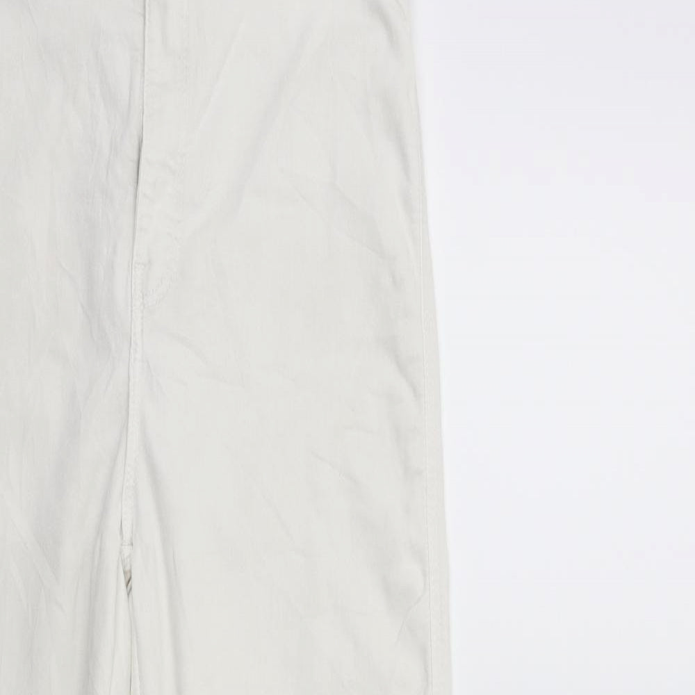 Preworn Womens White  Denim Skinny Jeans Size 30 in L27 in