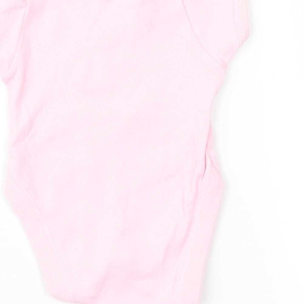 Preworn Girls Pink   Basic T-Shirt Size Newborn