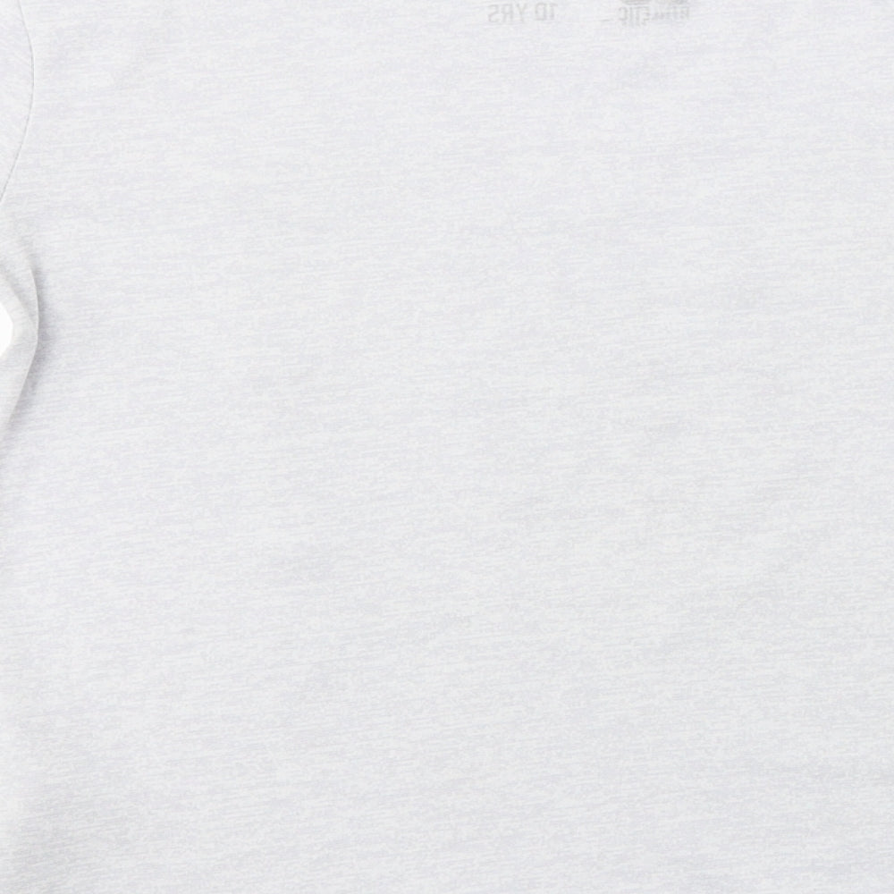 US Athletic  Boys Grey   Basic T-Shirt Size 10 Years