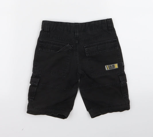 Preworn Boys Grey   Cargo Shorts Size 2 Years