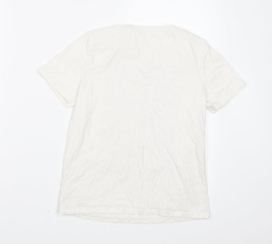 Gap Boys White   Basic T-Shirt Size 8-9 Years