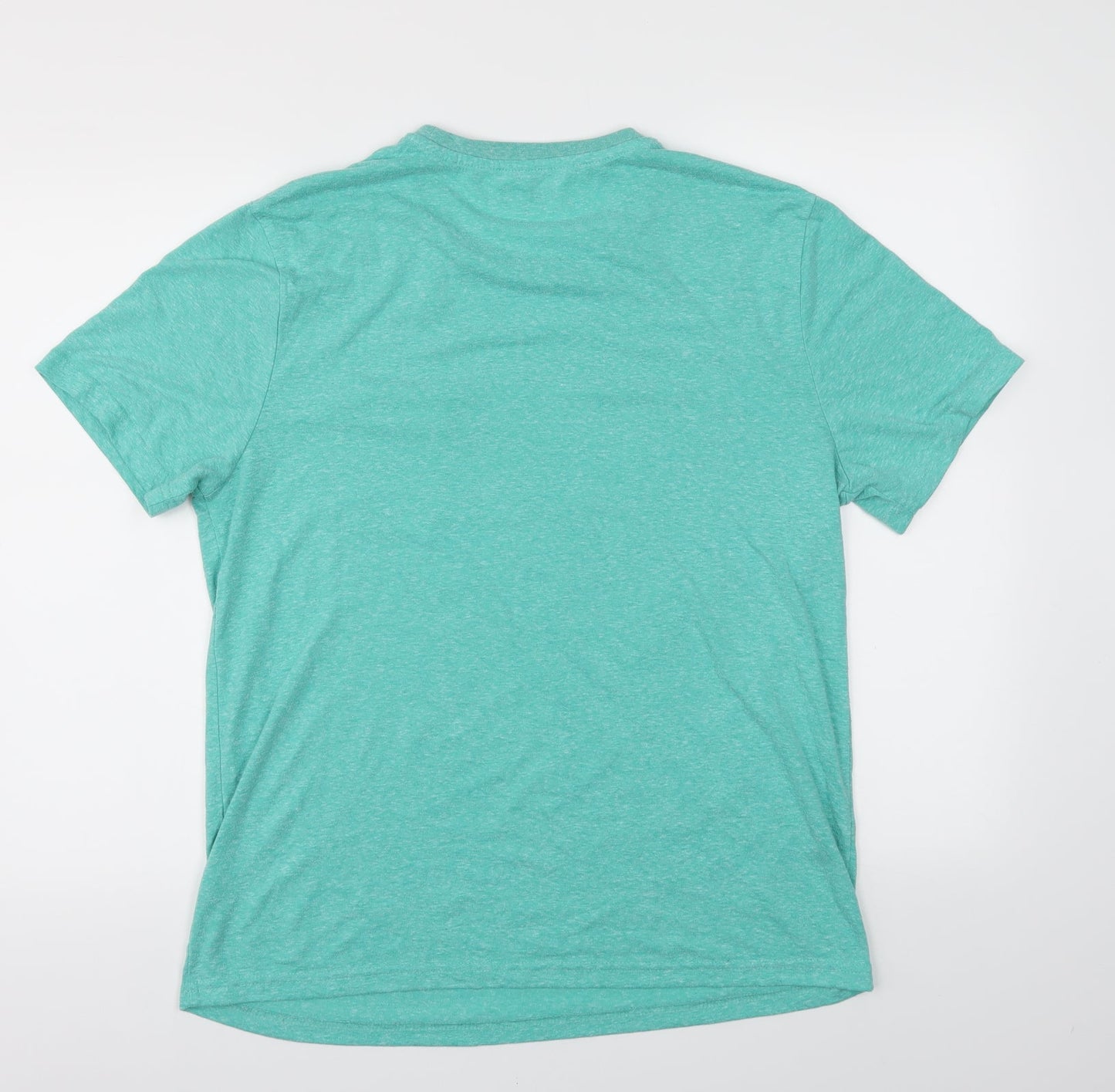 Nutmeg Mens Green    T-Shirt Size M