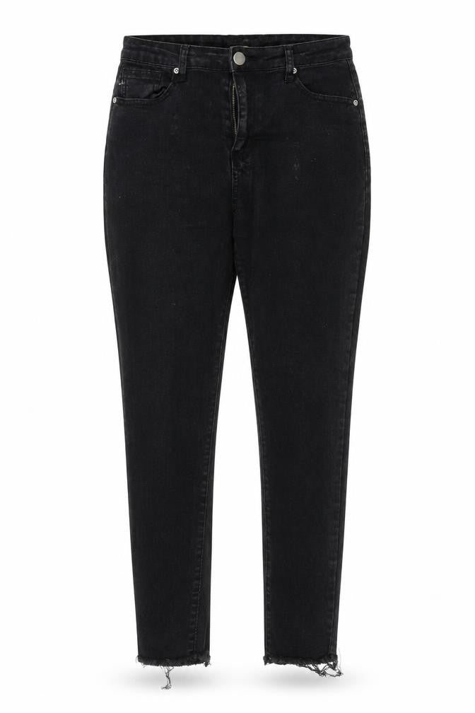 Front view of Boohoo women’s black skinny jeans, size UK 12, 26-inch leg