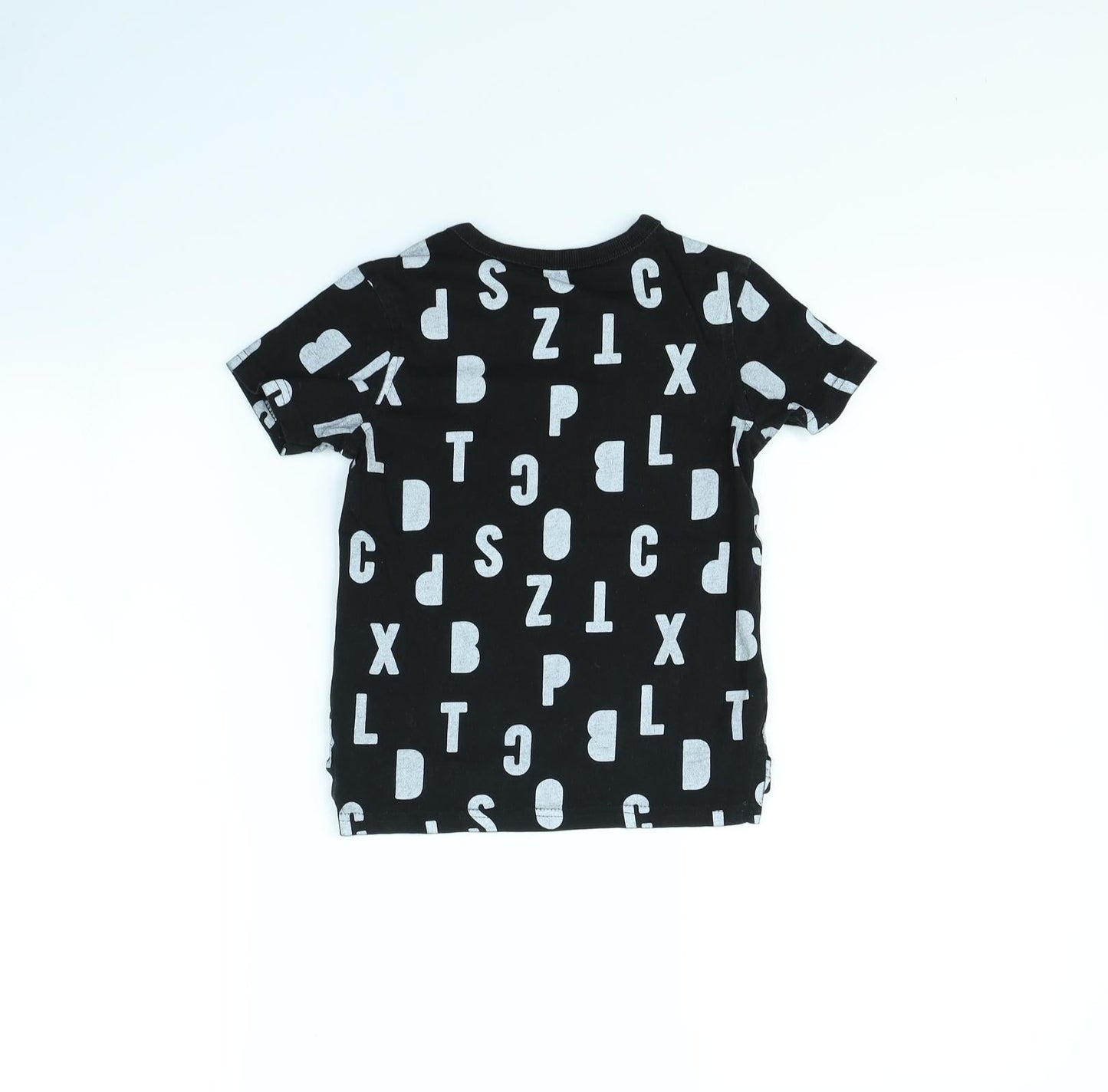 George Boys Black Spotted  Basic T-Shirt Size 4 Years  - Alphabet