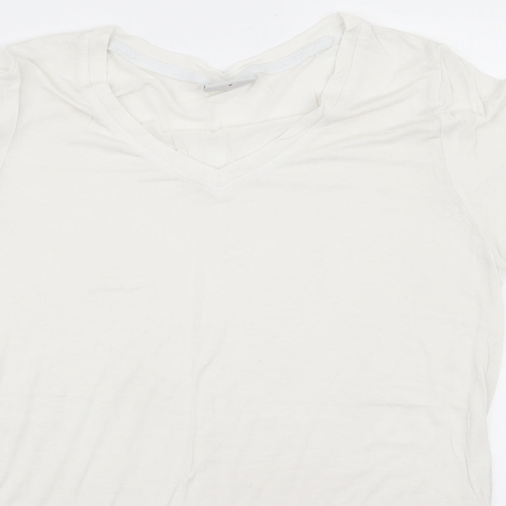 Preworn Womens White   Basic T-Shirt Size M