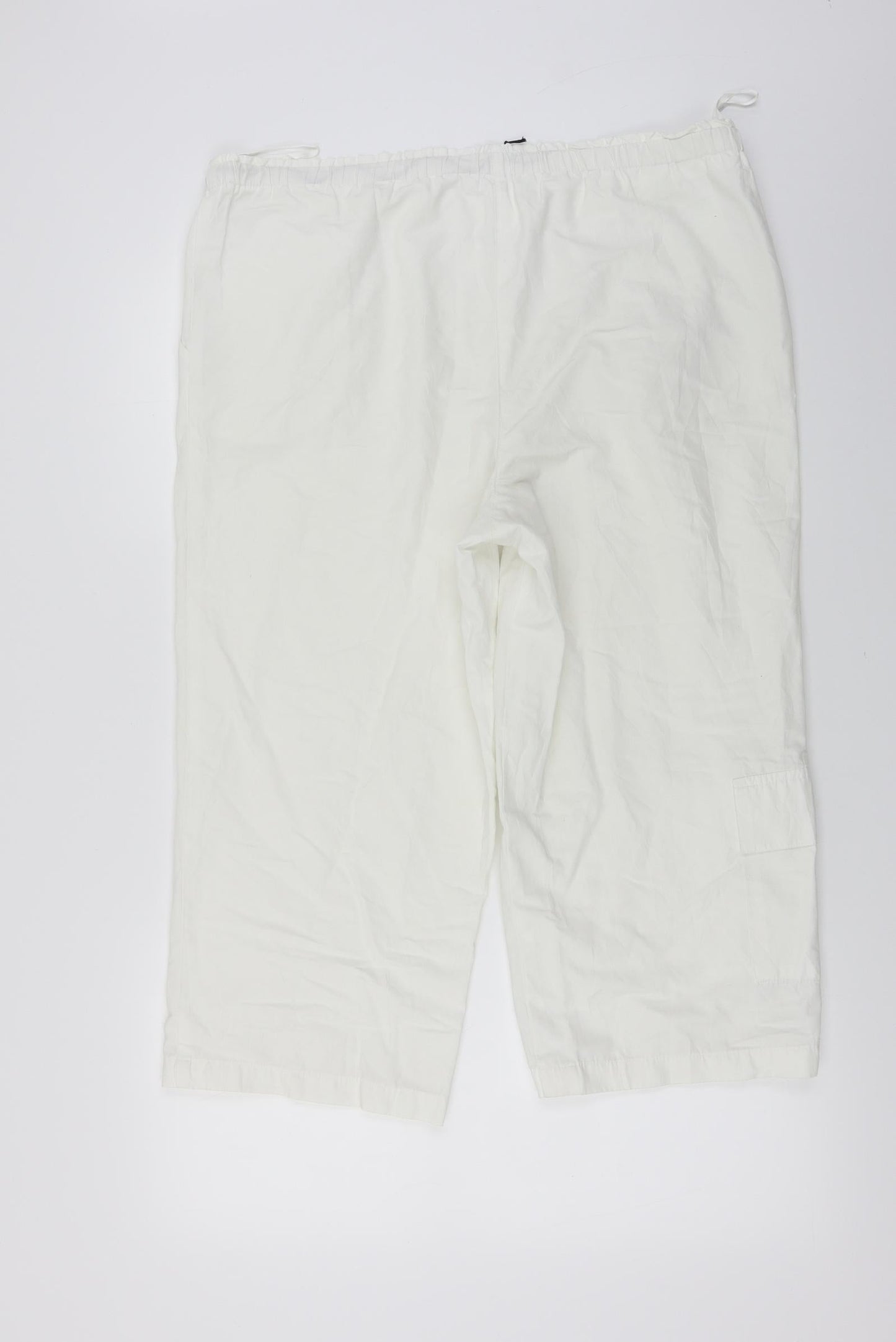 Preworn  Womens White   Cropped Trousers Size 34 in L21 in