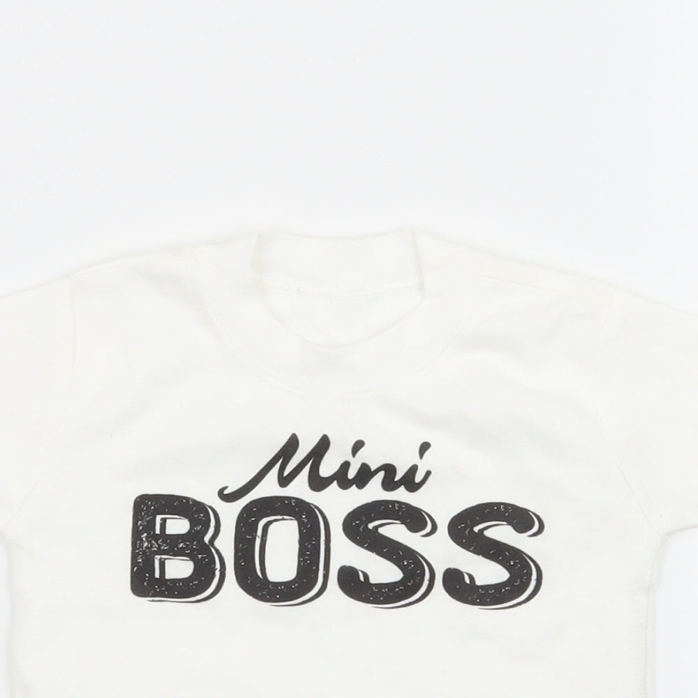 Preworn Baby White  Jersey Basic T-Shirt Size 0-3 Months  - Mini Boss