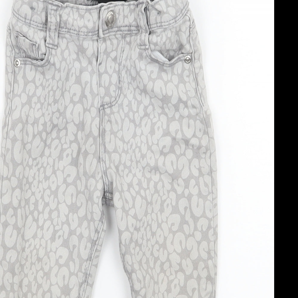 Close-up detail of Denim & Co. girls’ grey animal print denim capri jeans, size 12-18, months