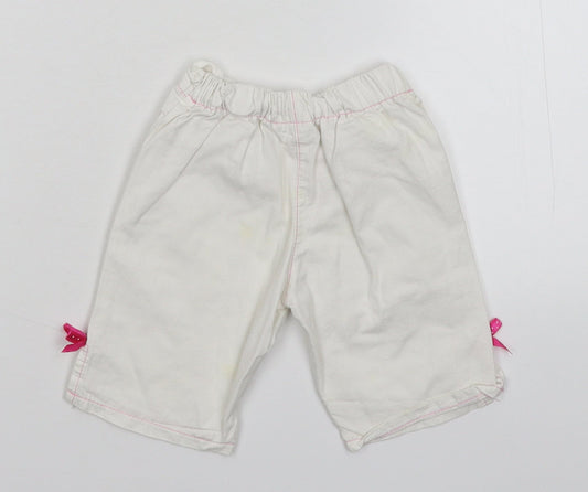Preworn Girls White   Capri Trousers Size 6-9 Months