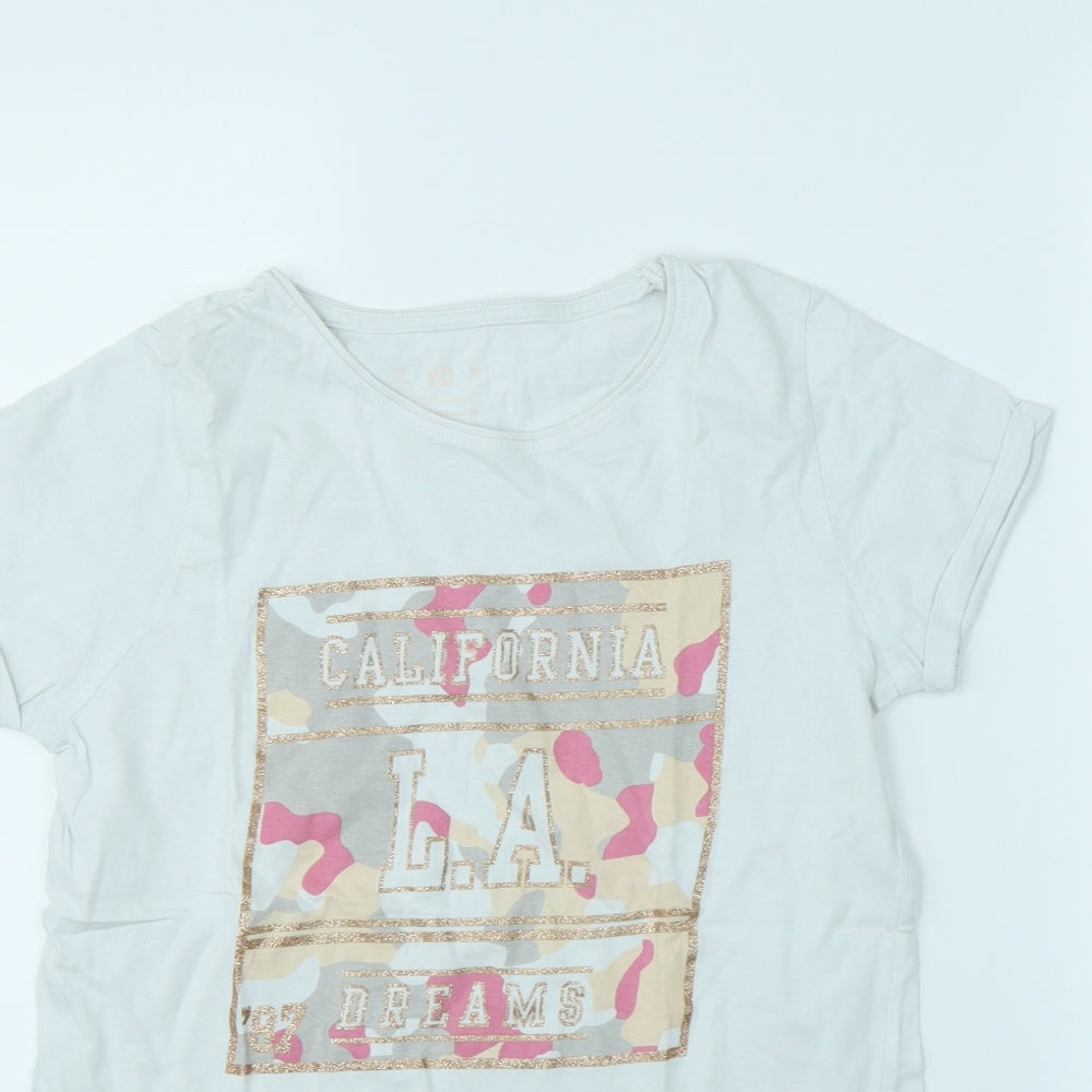 YD Girls White   Basic T-Shirt Size 12 Years