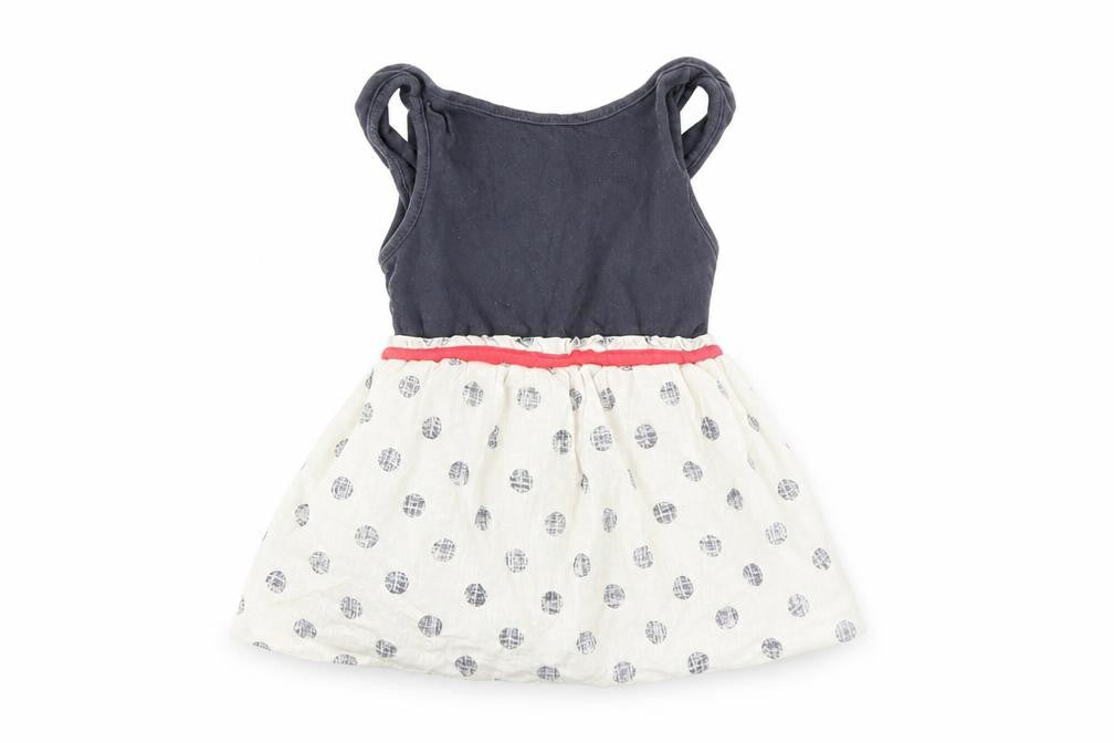 Front view of Gap girls’ grey geometric t-shirt dress, size 18-24, months