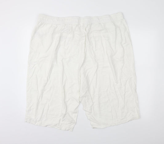 Yours Womens White   Chino Shorts Size 46 in