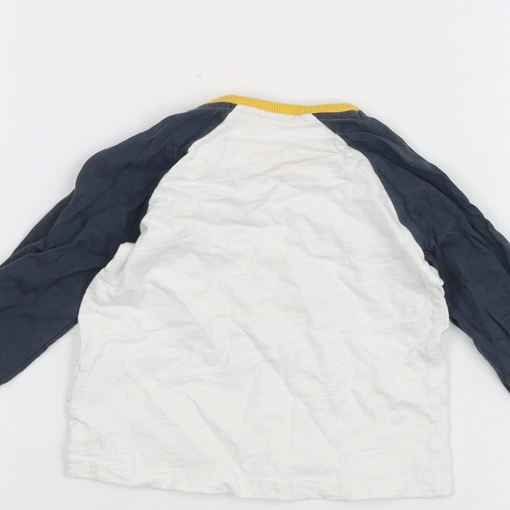 George Baby White   Basic T-Shirt Size 6-9 Months  - BATMAN
