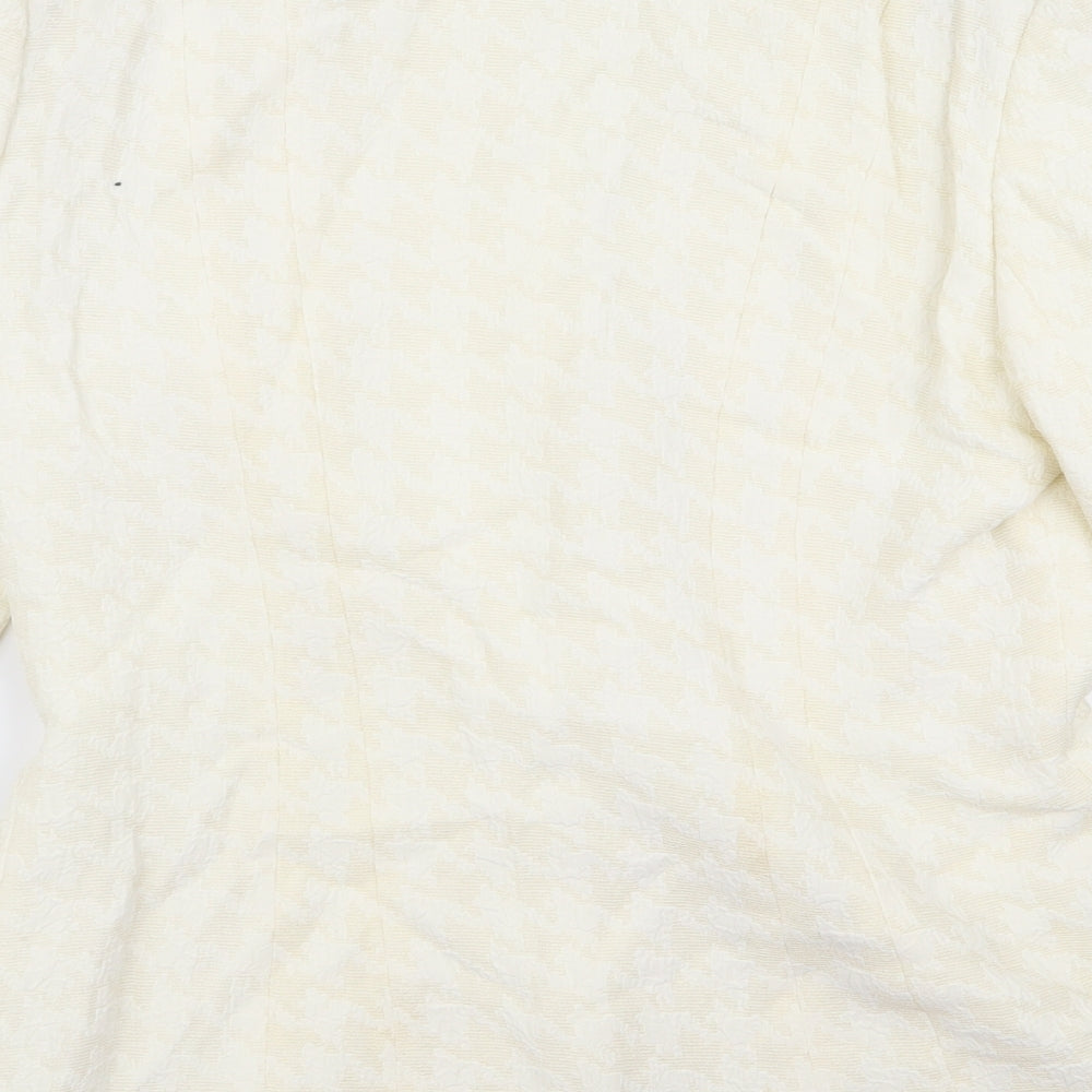 Preworn Womens White   Jacket  Size 38