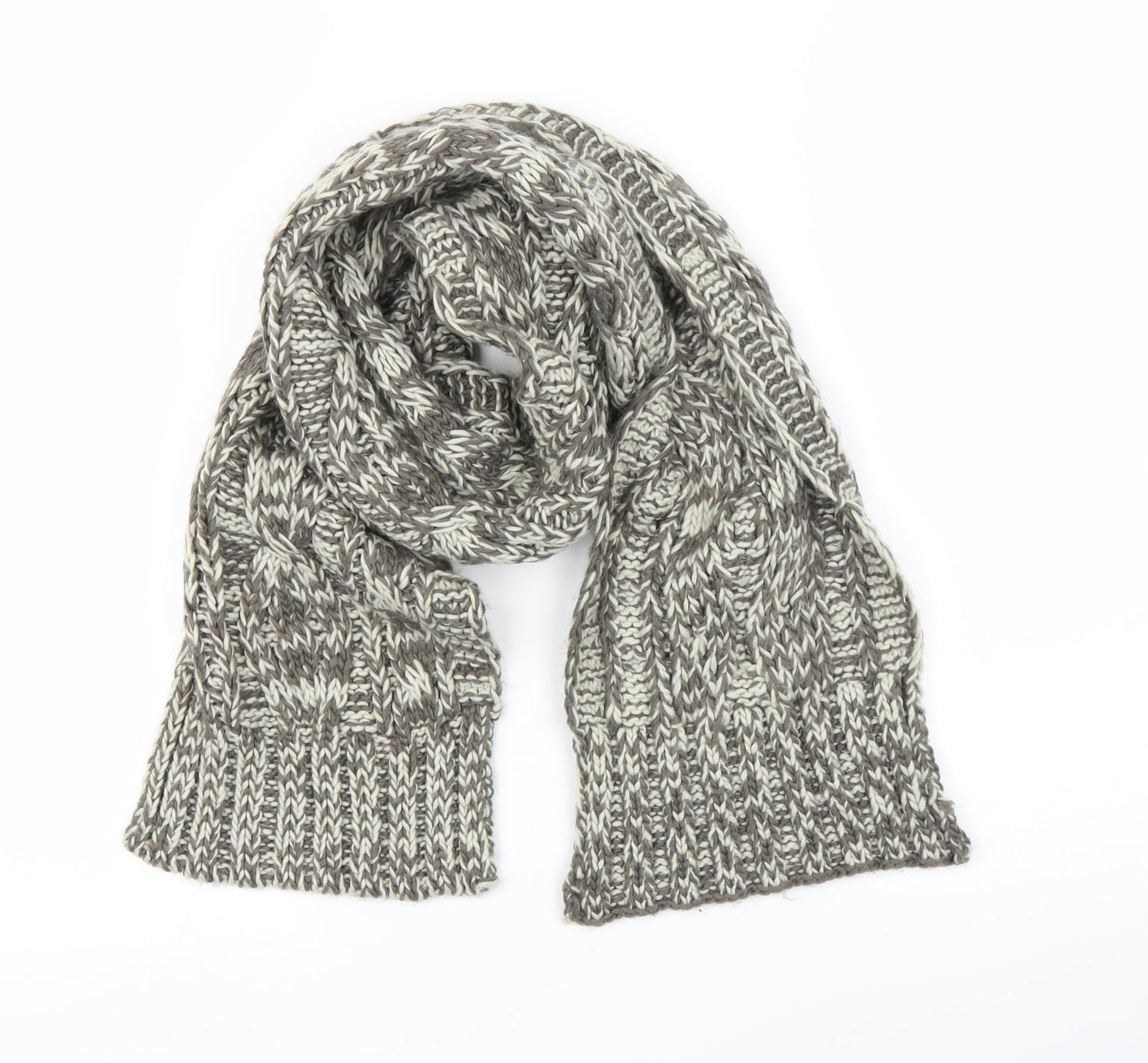 Preworn Unisex Grey    Scarf   - Cable knit