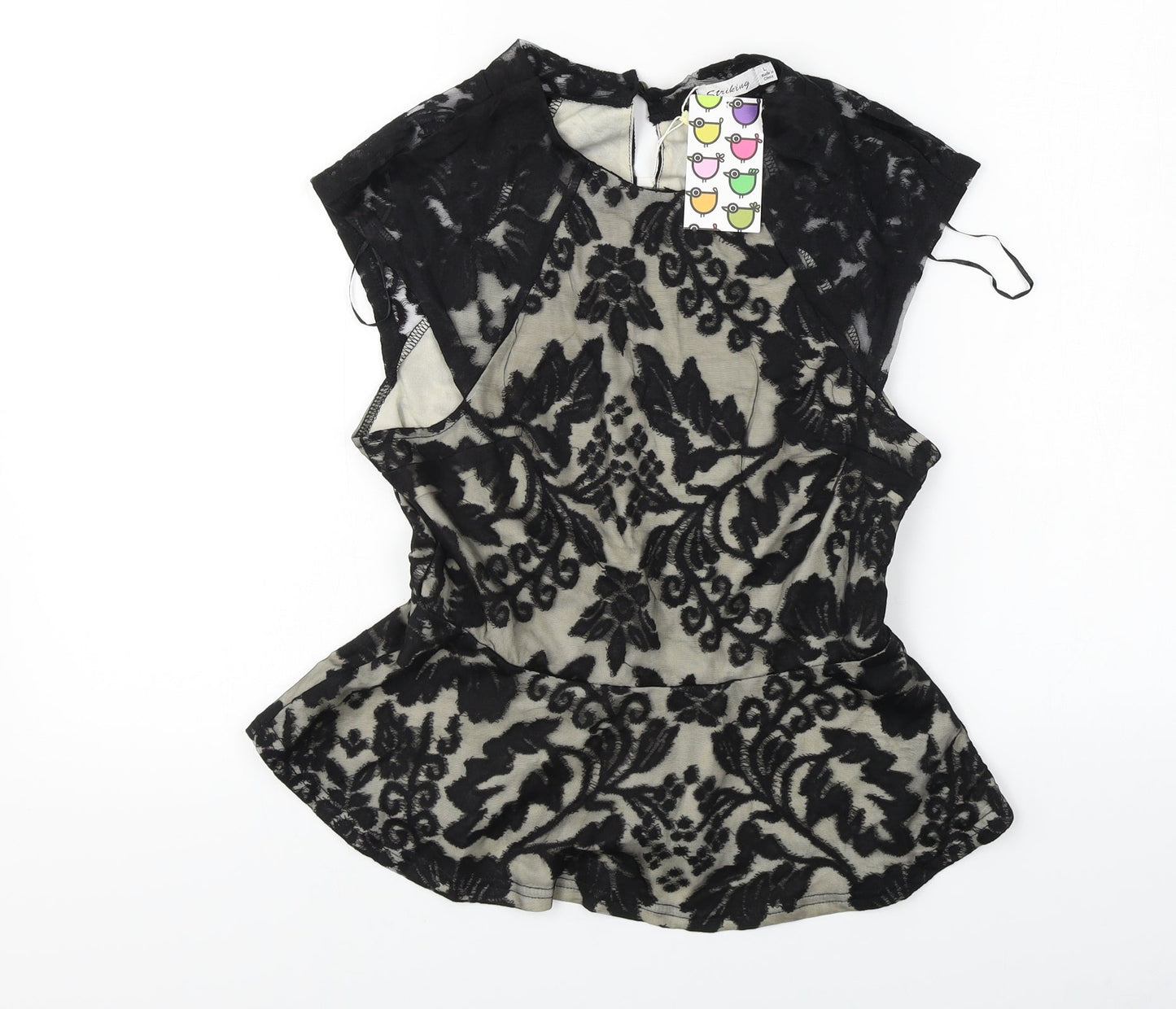Striking  Womens Black Floral  Basic T-Shirt Size L