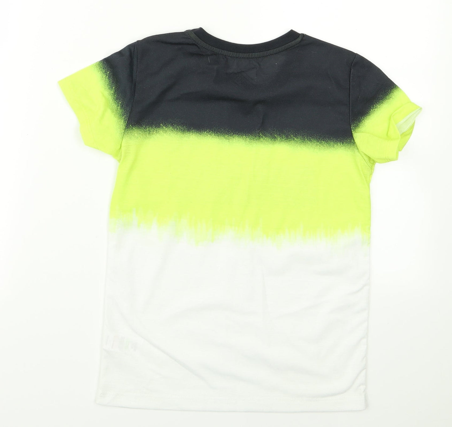 Preworn Boys White  Rayon Basic T-Shirt Size 9 Years  - AWESOME
