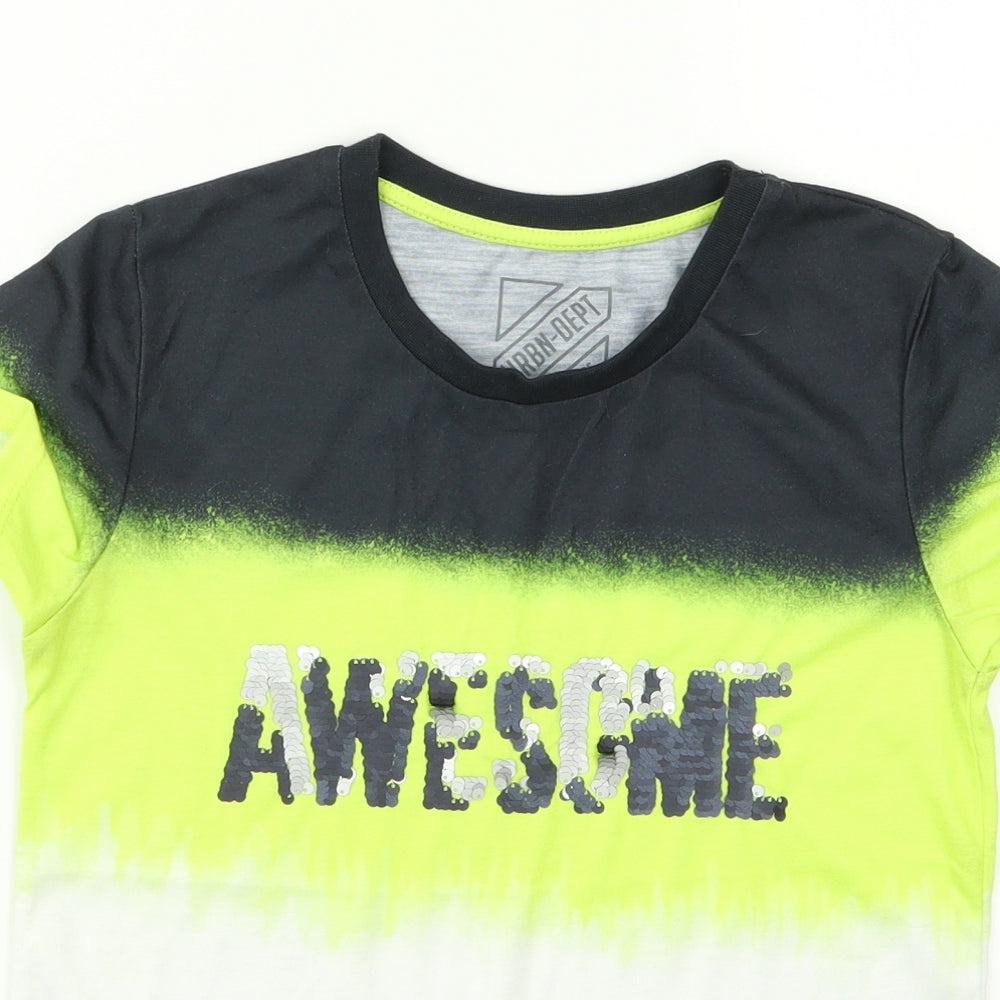 Preworn Boys White  Rayon Basic T-Shirt Size 9 Years  - AWESOME