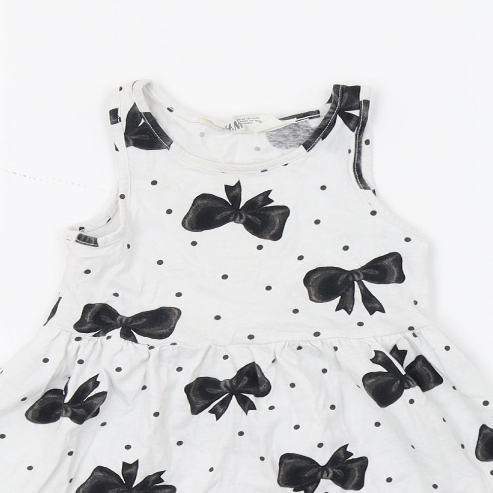 H&M Girls White Polka Dot  Fit & Flare  Size 2 Years