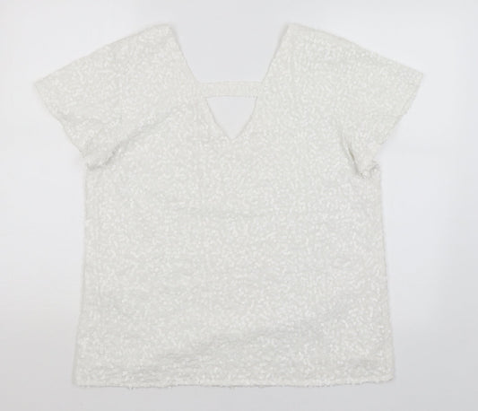 Amichi Collection Womens White   Basic T-Shirt Size L