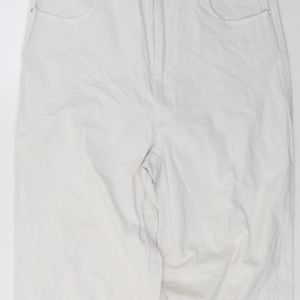 MontReal Womens White  Denim Bootcut Jeans Size 10 L24 in - SHORT LEG