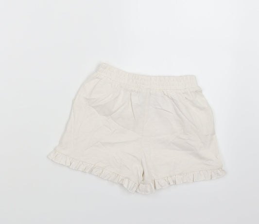 TU Girls White   Boyfriend Shorts Size 4-5 Years