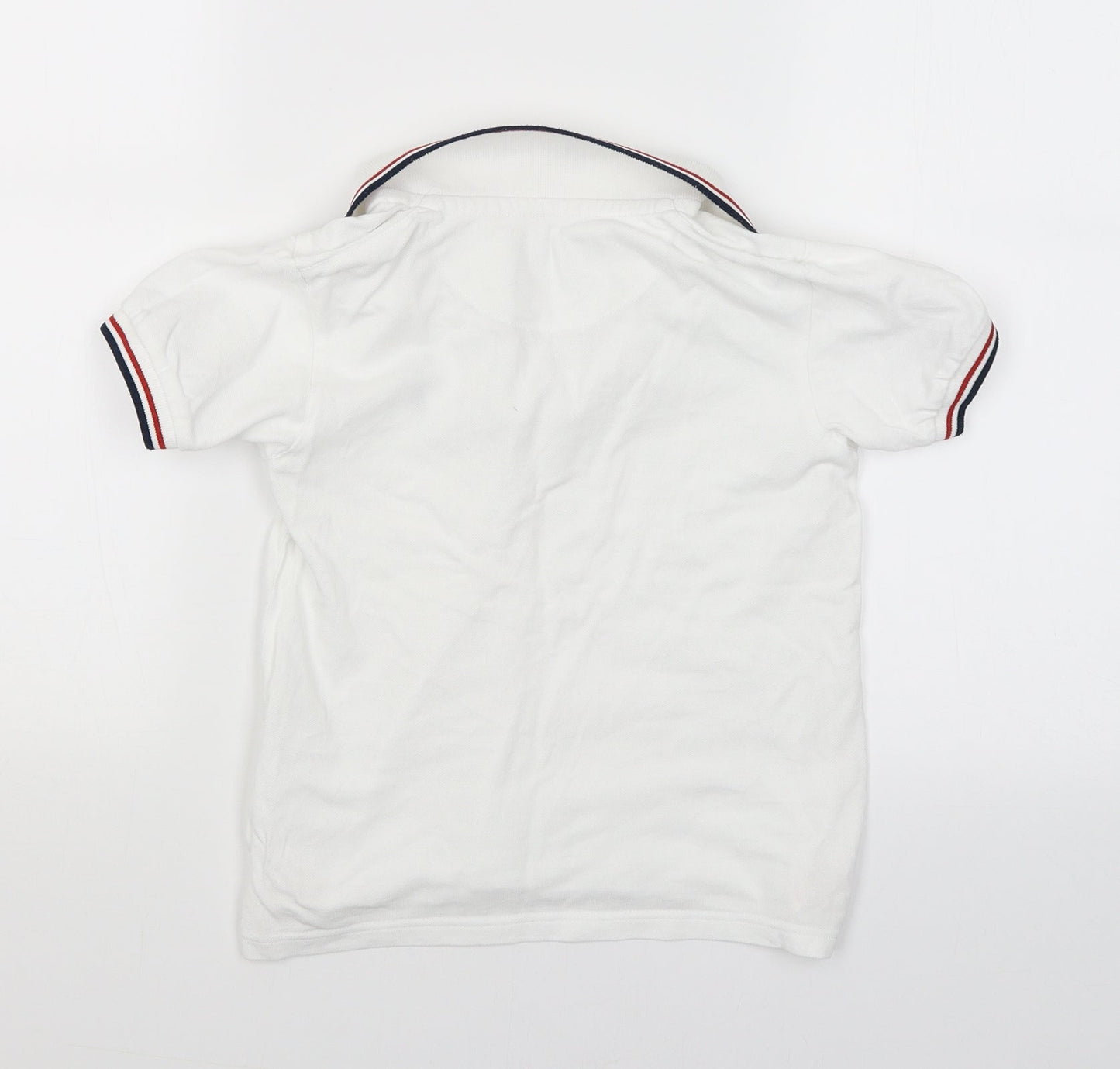 Blue Giraffe Boys White   Basic T-Shirt Size 6 Years