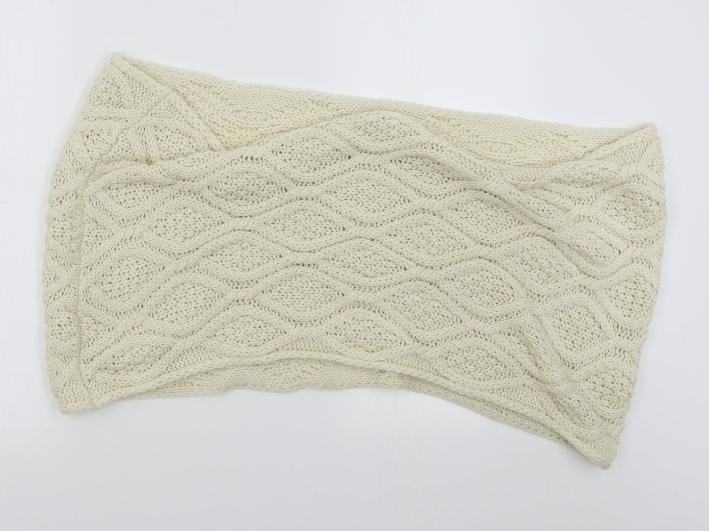 Preworn Womens Ivory    Scarf