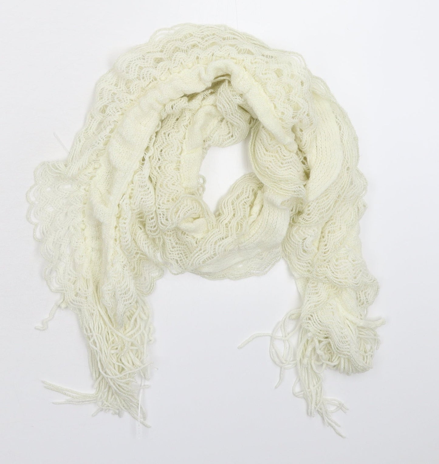 Preworn Womens White  Knit  Scarf