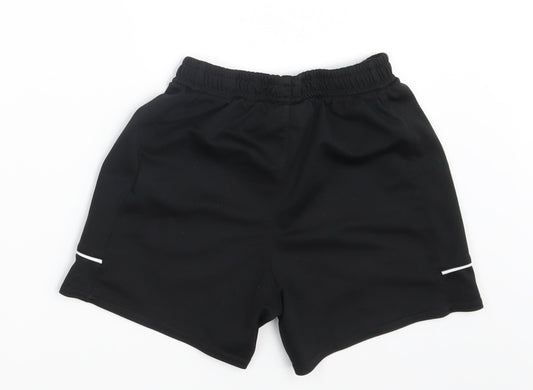 Umbro Boys Black   Sweat Shorts Size 6-7 Years - Waist 16in