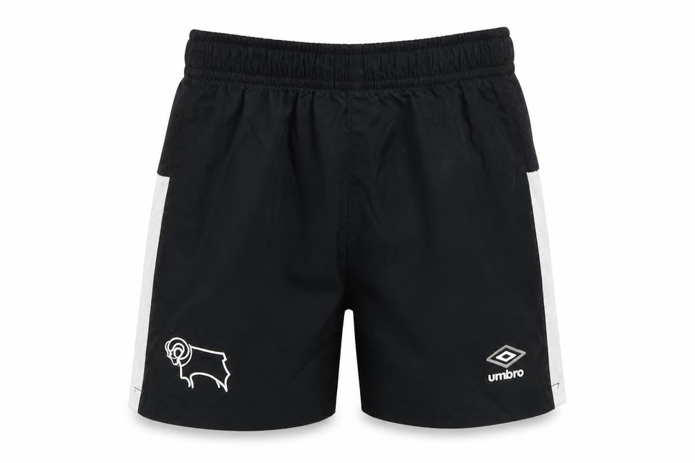 Umbro Boys Black   Sweat Shorts Size 4-5 Years