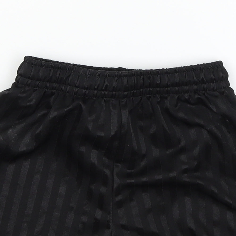 Preworn Boys Black Striped Denim Sweat Shorts Size 5-6 Years