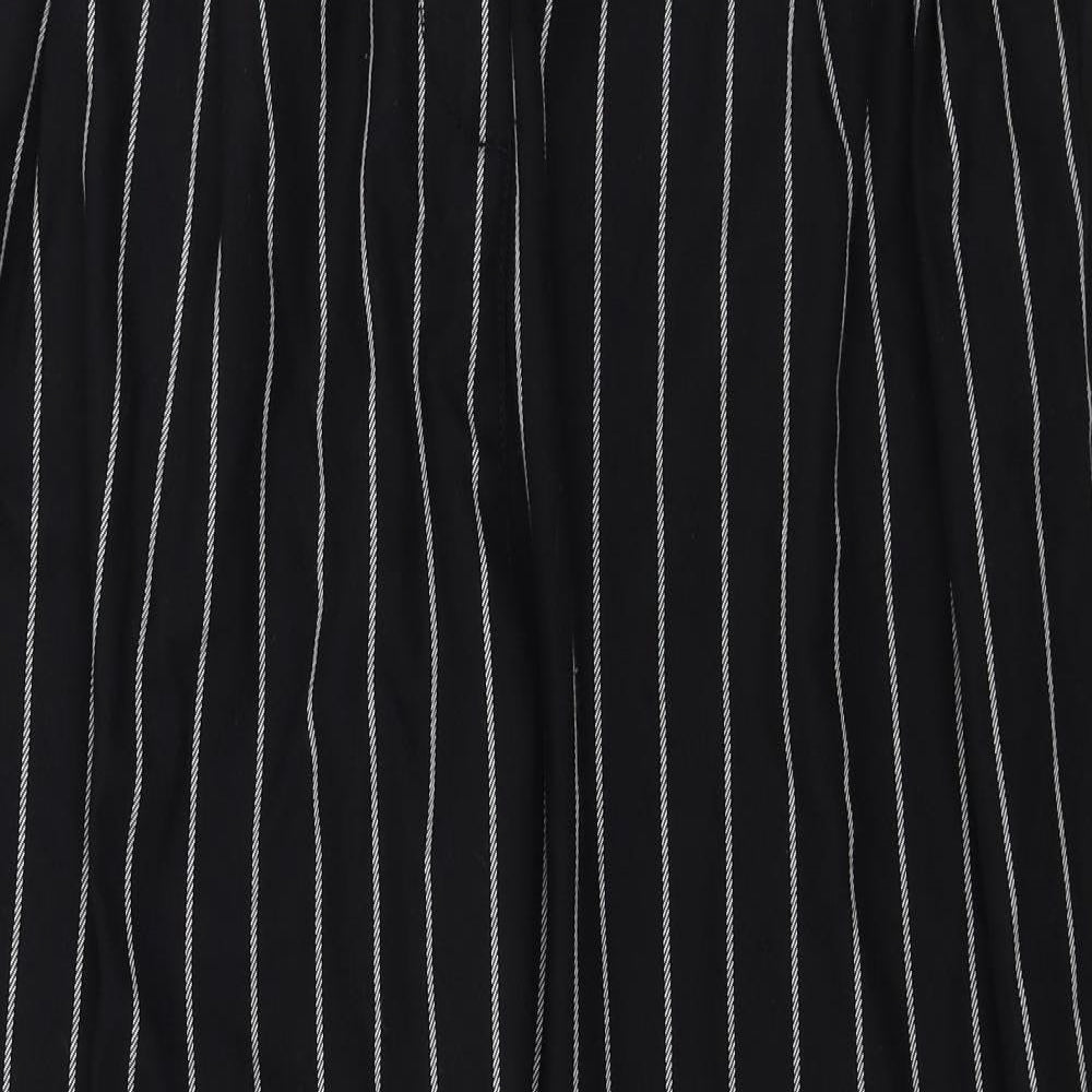 Preworn  Womens Black Striped  Trousers  Size 32 in L28 in