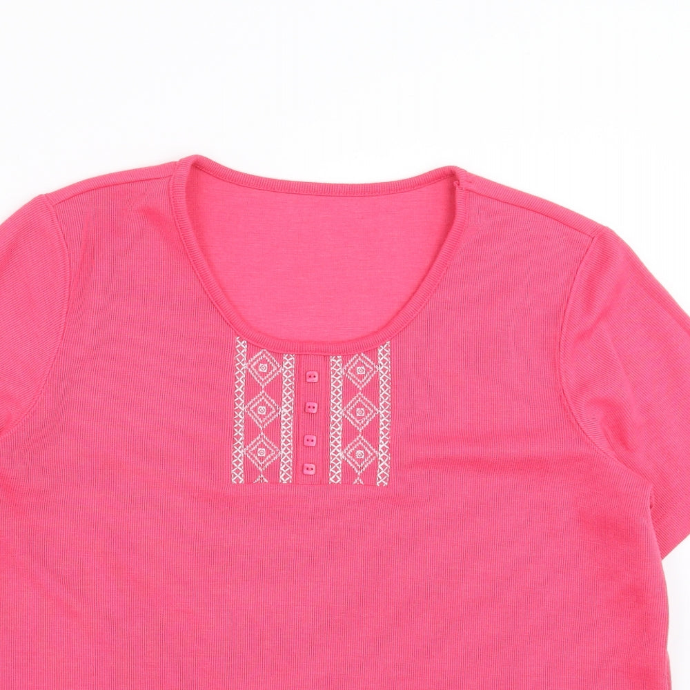 BM Womens Pink   Basic T-Shirt Size S  - Embroidered detail