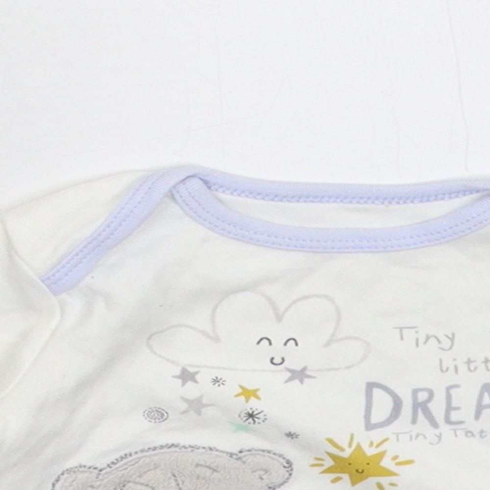 Me To You Baby White   Basic T-Shirt Size 3-6 Months