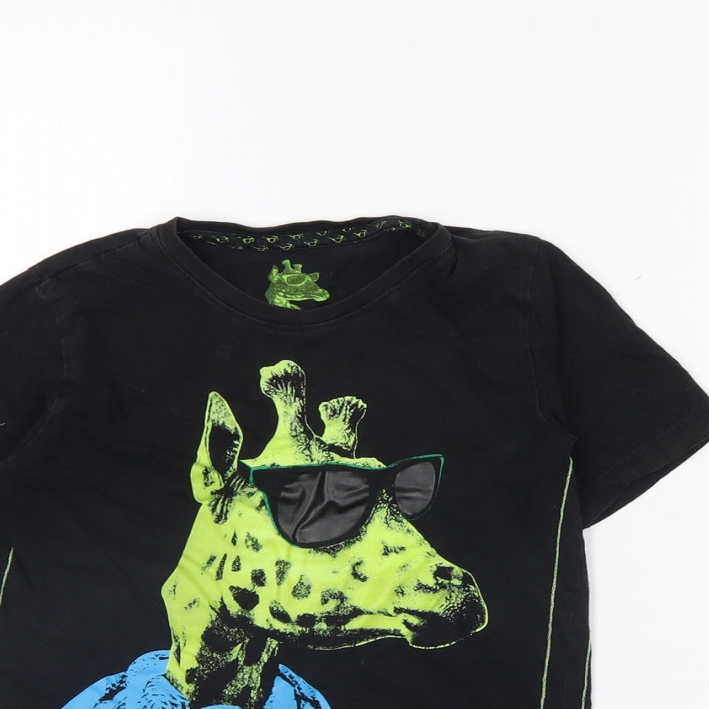 Preworn Boys Black   Basic T-Shirt Size 7 Years  - Giraffe