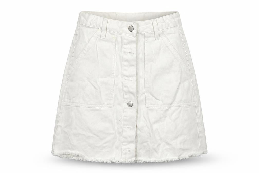 Front view of Denim & Co. women’s silver houndstooth a-line skirt, size UK 8