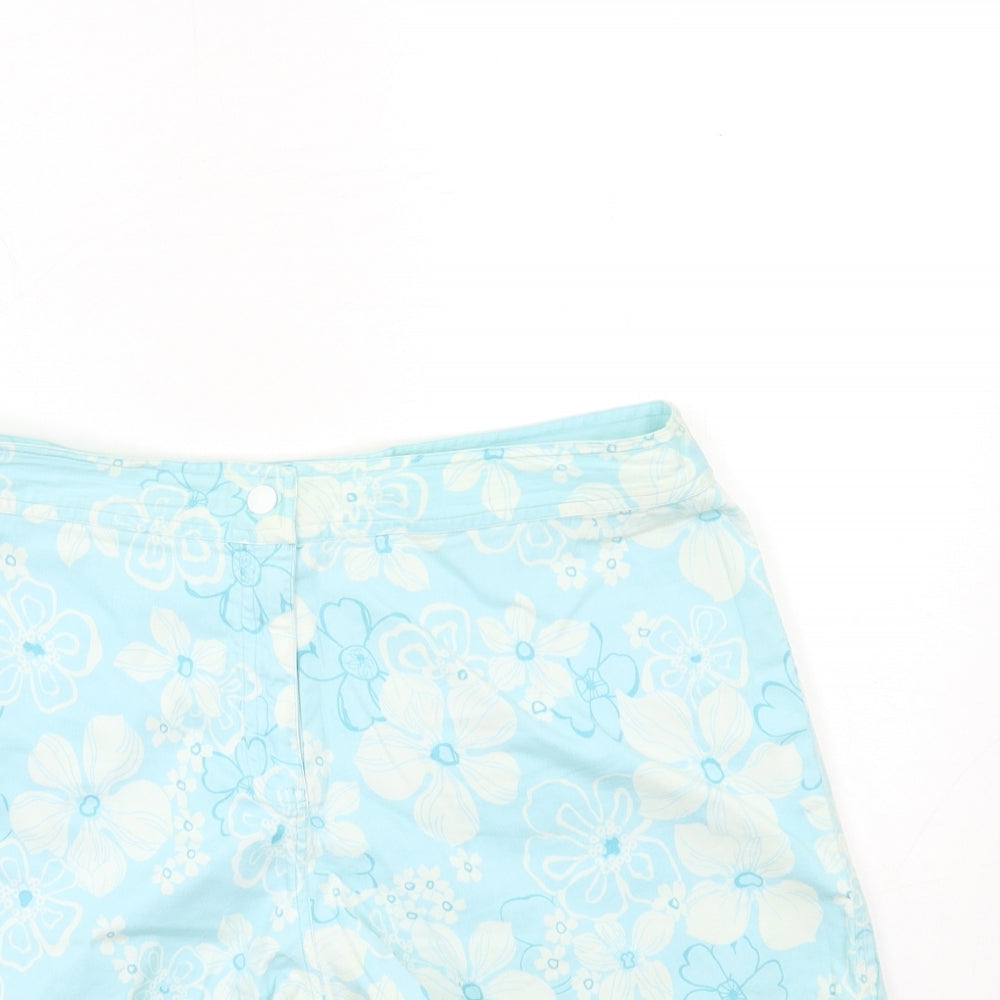 Preworn Womens Blue Floral  Cargo Shorts Size 32 in