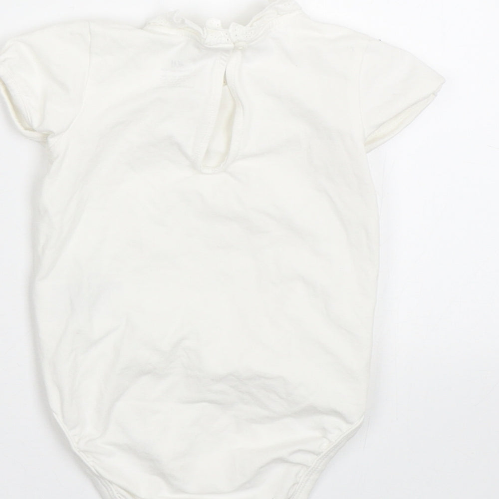 H&M Girls White   Babygrow One-Piece Size 6-9 Months
