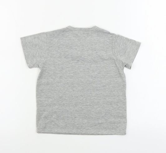 Preworn  Boys Grey   Basic T-Shirt Size M